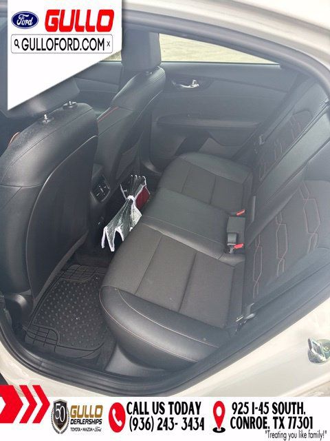 Used 2022 Kia Forte GT w/ GT Technology Package FWD image 10