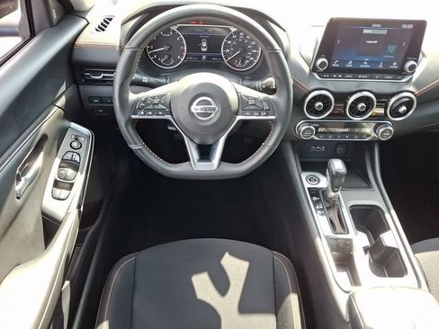 Used 2023 Nissan Sentra SR FWD image 11