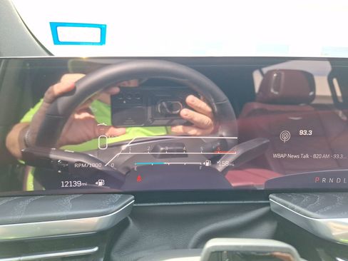 Used 2025 Cadillac Escalade Sport w/ LPO, ONYX Package image 20