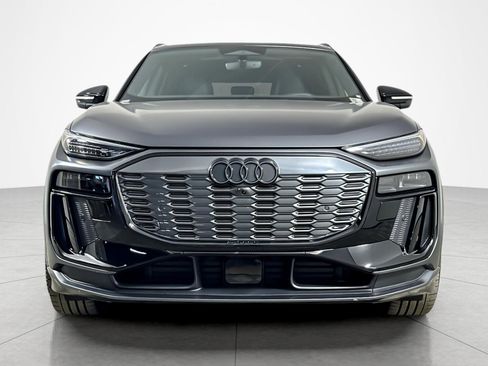 Used 2025 Audi SQ6 e-tron Premium Plus w/ Premium Plus image 8