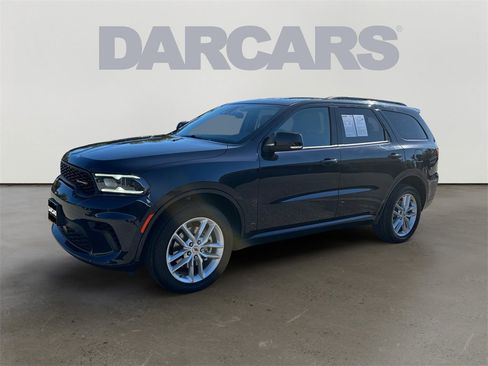 Used 2024 Dodge Durango GT image 3