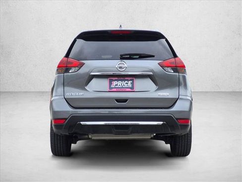 Used 2020 Nissan Rogue S w/ Special Edition Package FWD image 7