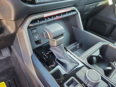 Used 2026 Toyota Tundra SR5 w/ SR5 Premium Package AWD/4WD image 13