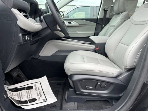 New 2026 Ford Explorer Active w/ Active Comfort Package AWD/4WD image 14