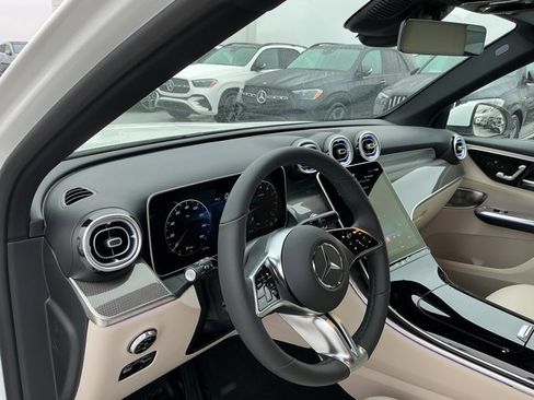 Certified 2026 Mercedes-Benz GLC 300 4MATIC image 10