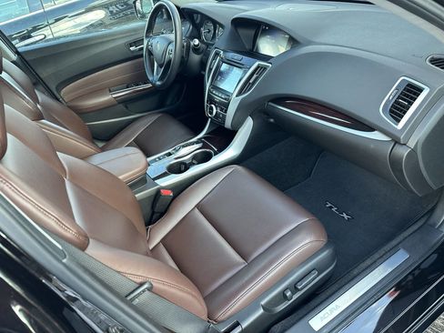 Used 2017 Acura TLX V6 image 39