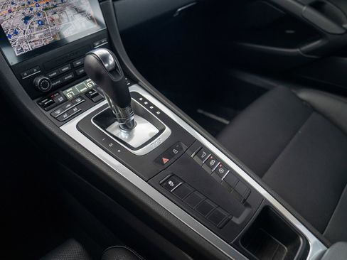 Certified 2025 Porsche 718 Cayman Style Edition image 22