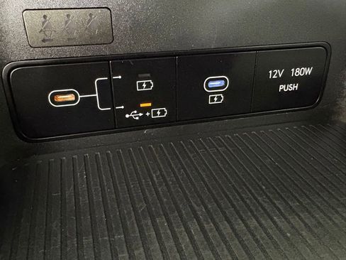 Used 2025 Hyundai Kona SEL FWD image 28