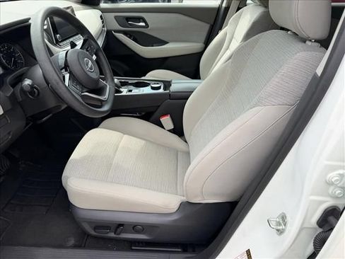 Used 2023 Nissan Rogue SV AWD/4WD image 8