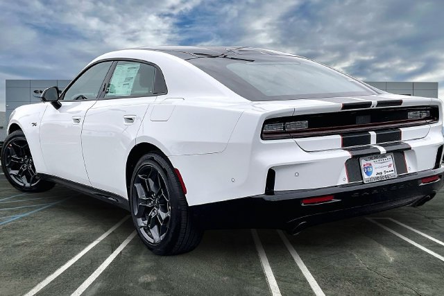 New 2027 Dodge Charger R/T AWD/4WD image 2