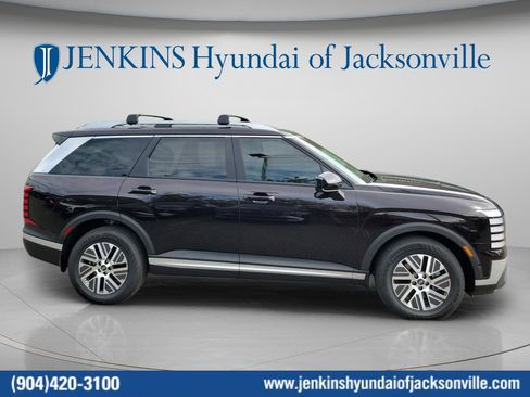 New 2026 Hyundai Palisade SEL Premium FWD image 2