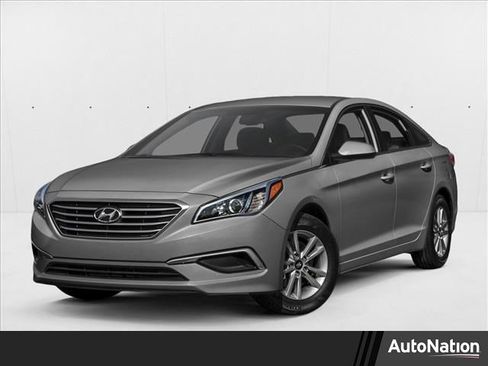Used 2016 Hyundai Sonata SE image 1
