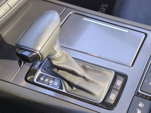 Used 2018 Genesis G80 3.8 w/ Option Group 02 image 34