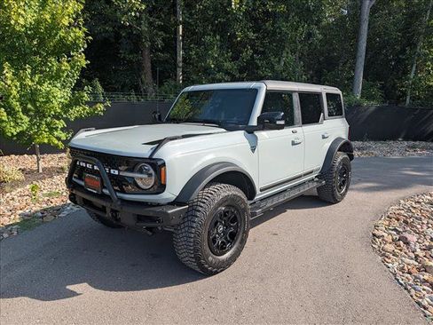 Used 2021 Ford Bronco First Edition AWD/4WD image 1