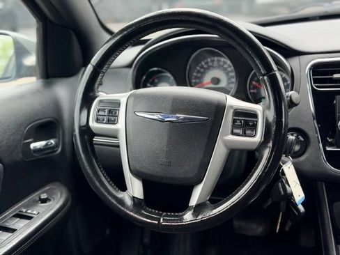 Used 2013 Chrysler 200 Touring FWD image 16