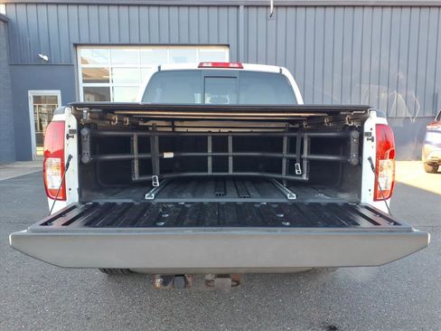 Used 2016 Nissan Frontier SL w/ Moonroof Package image 14