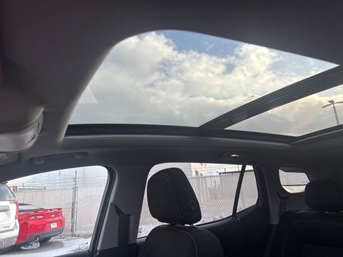 Used 2022 GMC Terrain SLE w/ Driver Convenience Package image 28