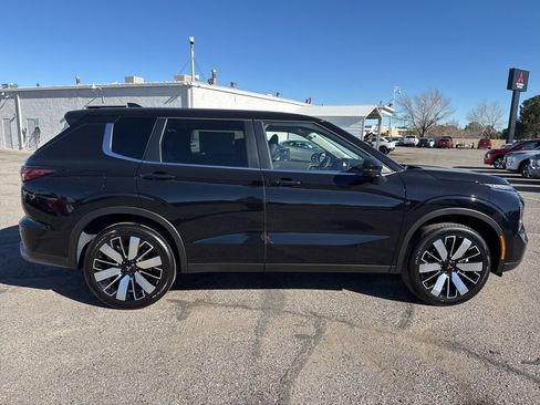 New 2026 Mitsubishi Outlander SE FWD image 8