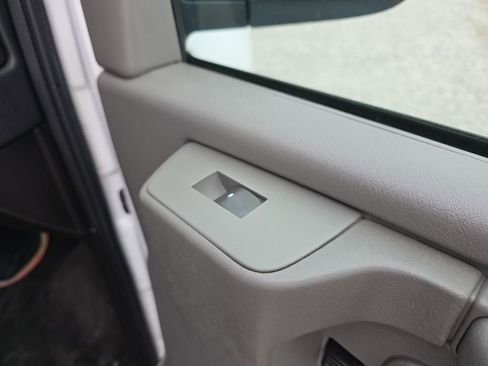 Used 2014 Chevrolet Express 3500 LT w/ LT Preferred Equipment Group image 17