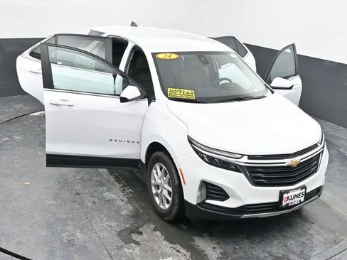 Used 2024 Chevrolet Equinox LT image 58