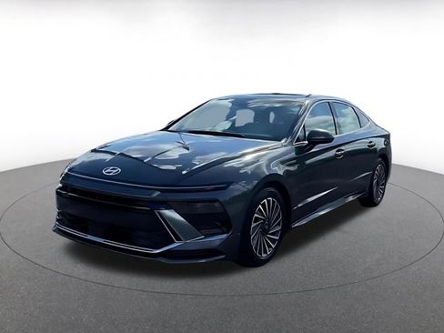 Used 2025 Hyundai Sonata SEL image 8
