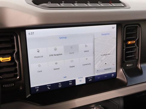 Used 2023 Ford Bronco Badlands w/ Sasquatch Package AWD/4WD image 16