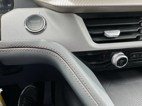 New 2026 Ford Explorer Active RWD image 29