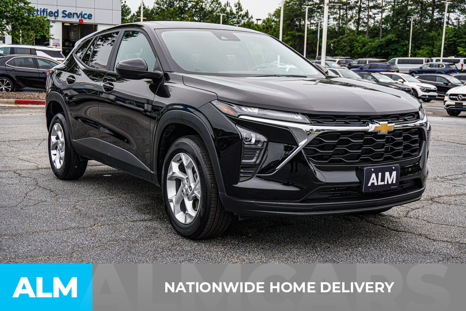Used 2025 Chevrolet Trax LS w/ LS Convenience Package FWD image 5
