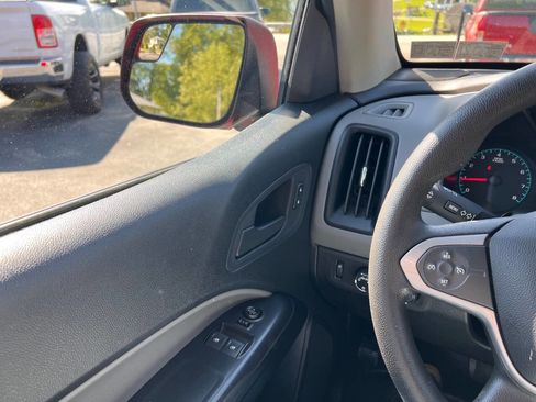 Used 2019 Chevrolet Colorado W/T w/ WT Convenience Package AWD/4WD image 15