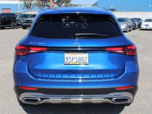 Used 2025 Mercedes-Benz GLC 300 image 5