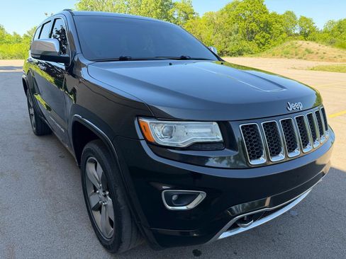 Used 2015 Jeep Grand Cherokee Overland AWD/4WD image 3