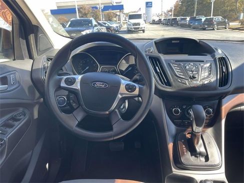 Used 2016 Ford Escape SE image 13