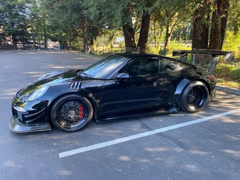 Used 2015 Porsche 911 GT3 RWD image 3
