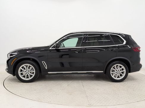 Used 2023 BMW X5 xDrive40i w/ Premium Package image 2