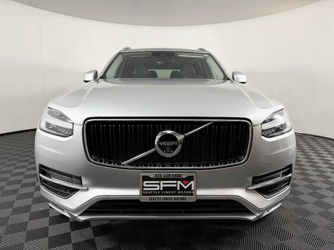 Used 2018 Volvo XC90 T5 Momentum w/ Convenience Package AWD/4WD image 4