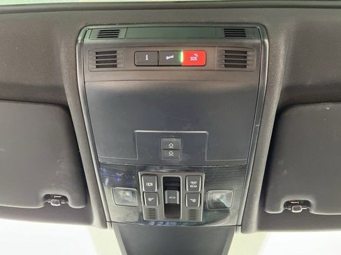 Used 2023 Volkswagen Tiguan SE R-Line FWD image 30