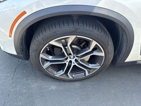 Used 2022 BMW X5 sDrive40i w/ Premium Package RWD image 30