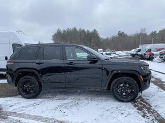 New 2026 Jeep Grand Cherokee Altitude video 2
