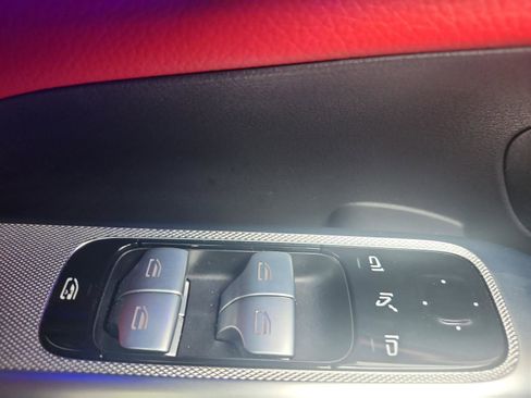 Used 2024 Mercedes-Benz GLC 300 GLC 300 GLC 300 4MATIC Coupe image 21