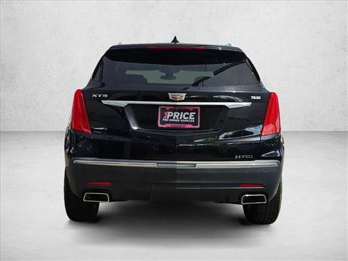 Used 2018 Cadillac XT5 Luxury w/ Driver Awareness Package FWD image 6