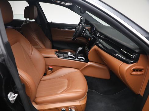 Used 2022 Maserati Quattroporte Modena Q4 AWD/4WD image 14