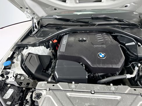 Used 2024 BMW 330i Sedan w/ Premium Package image 33