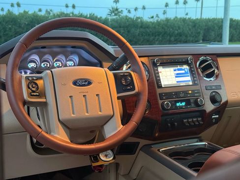 Used 2011 Ford F250 King Ranch w/ FX4 Off Road Pkg image 26