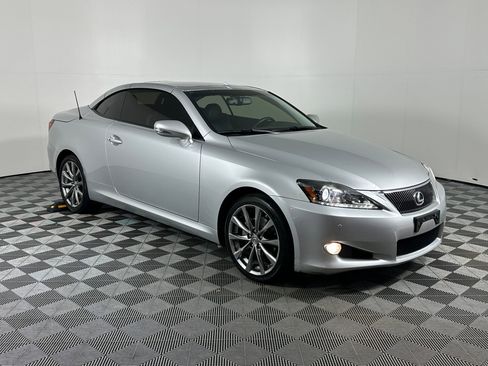 Used 2015 Lexus IS 250C image 7