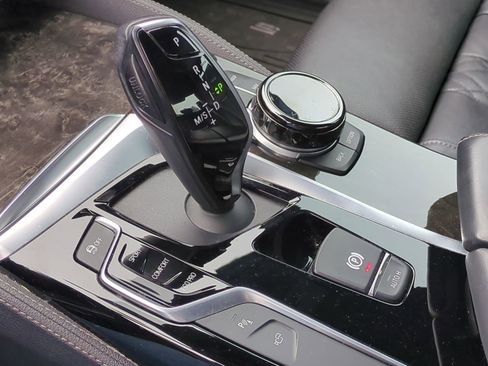 Used 2019 BMW 540i 540i w/ M Sport Package image 25