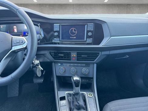 Used 2023 Volkswagen Jetta S image 3