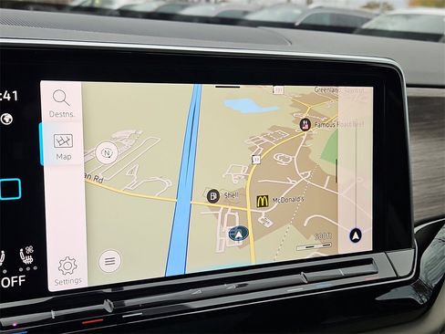 New 2025 Volkswagen Atlas SEL image 10