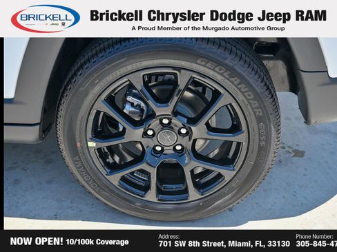 Used 2026 Jeep Compass Latitude AWD/4WD image 33