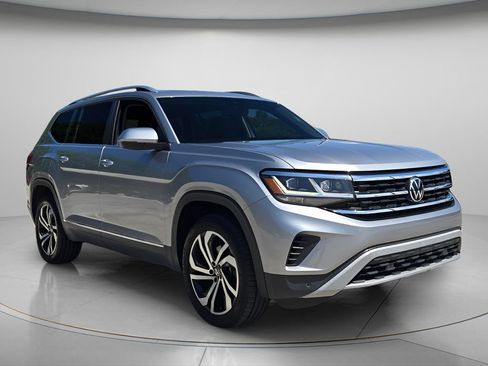 Certified 2023 Volkswagen Atlas SEL AWD/4WD image 9