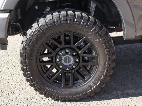Used 2022 Ford F250 Platinum w/ Tremor Off-Road Package AWD/4WD image 57